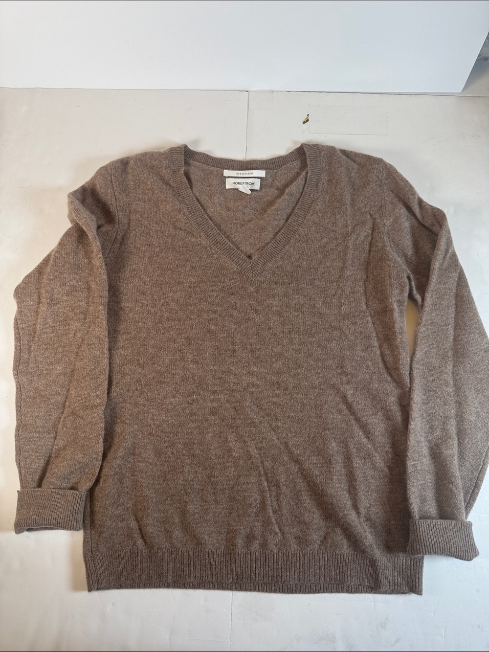 Nordstrom  women’s V-Neck Sweater in Taupe Brown